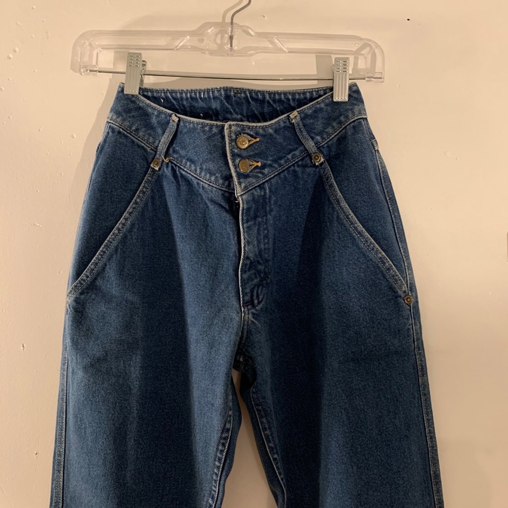 vintage lee high-waisted blue jeans